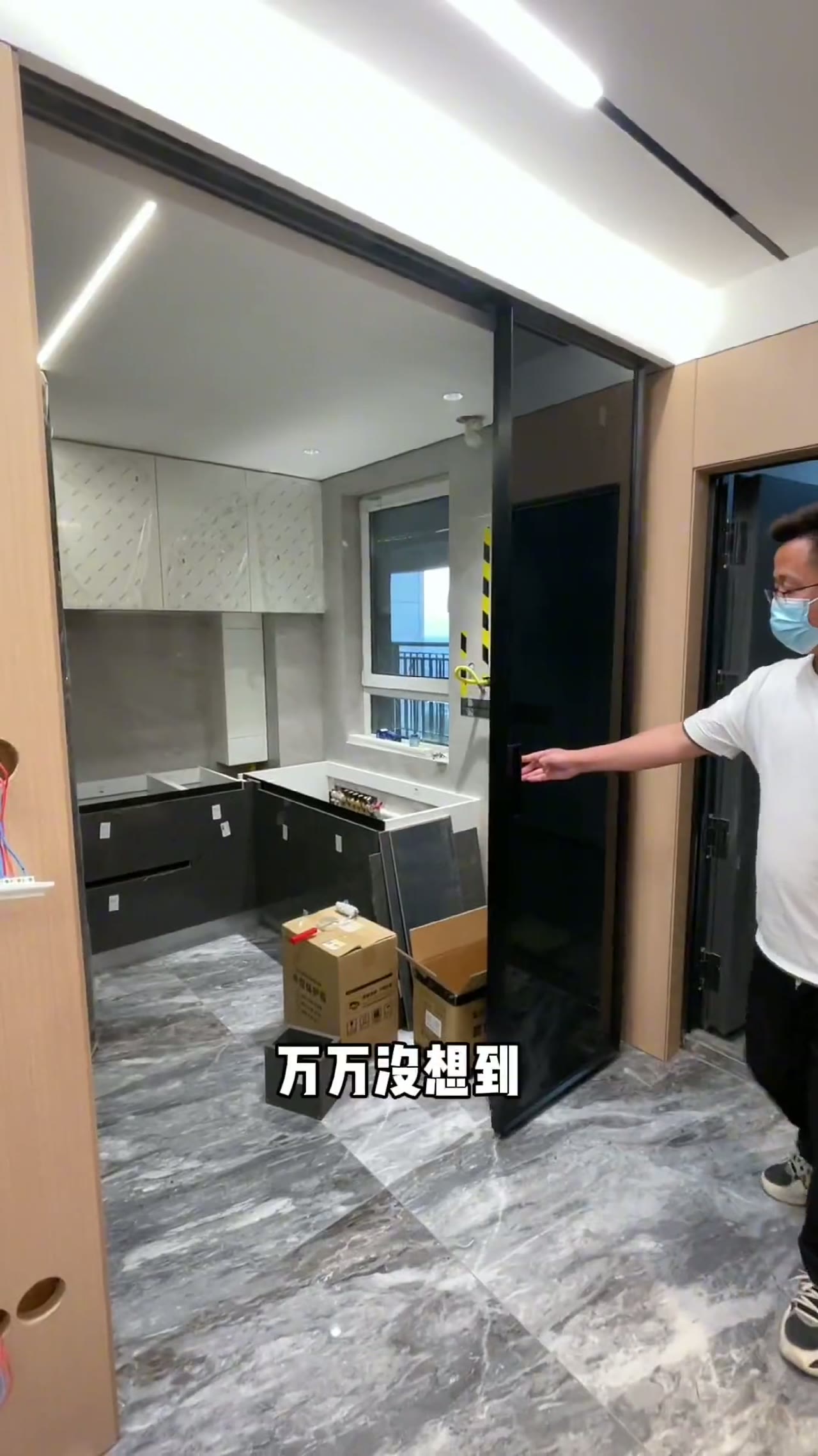 隐藏式无轨道厨房三联推拉门